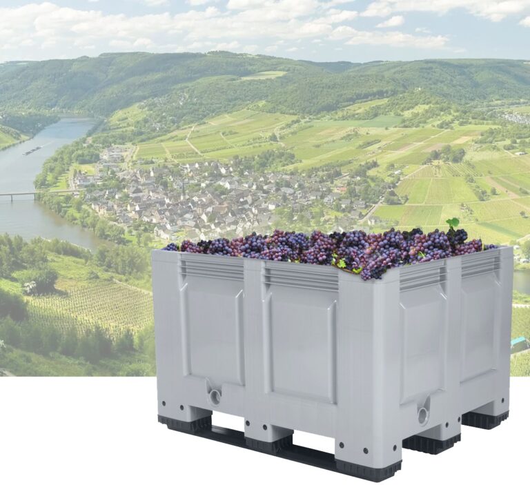 palletboxen voor geplukte druiven