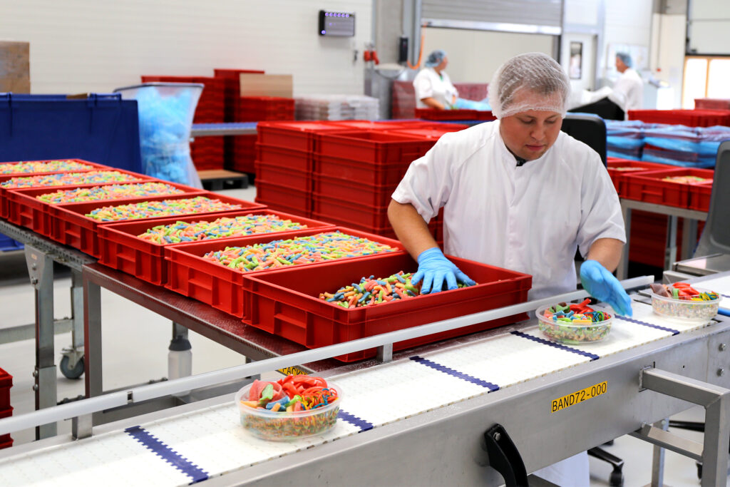 Stapelbakken voor efficiënte intralogistiek bij Royal Fassin en Packy's