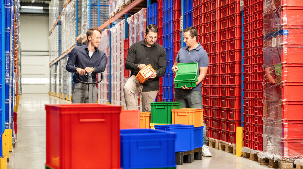 Intelligente Logistik mit Kunststoffladungsträgern in vielen Ausführungen und Formaten